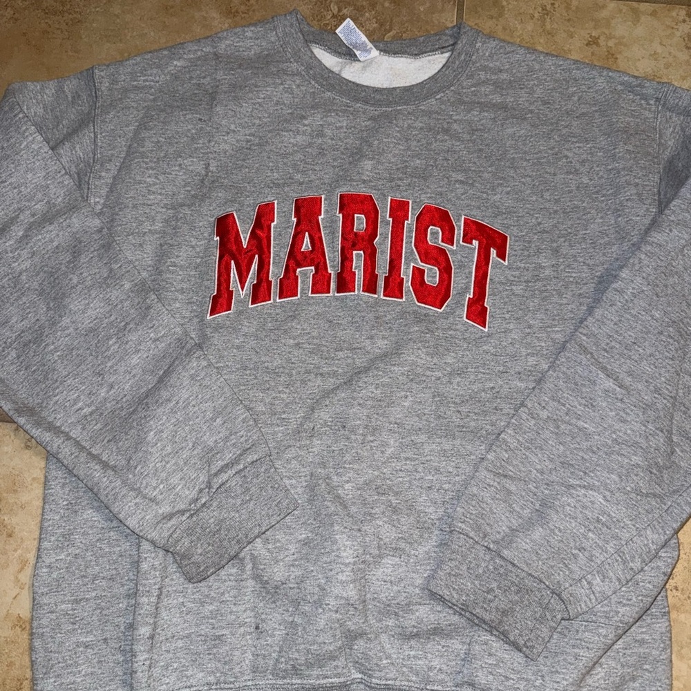 Jerzees Gray and Red Crewneck Sweater